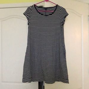 Short sleeve striped dress